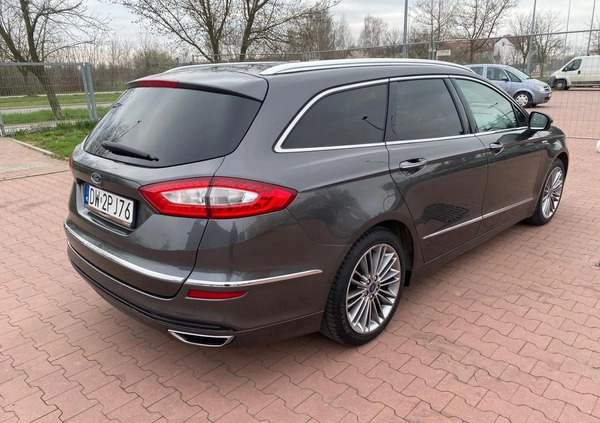 Ford Mondeo cena 77490 przebieg: 141800, rok produkcji 2017 z Legnica małe 232